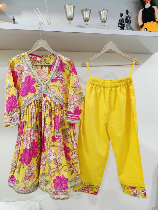 Zard Gulzar Anarkali kurta set (yellow anarkali)