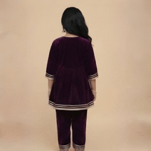 Violet Linear Luxe